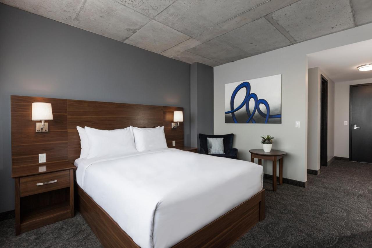 Imperia Hotel Et Suites Бушервиль Экстерьер фото